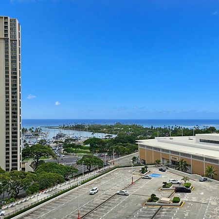 Ocean View Room At Ala Moana Fees Include Honolulu Luaran gambar